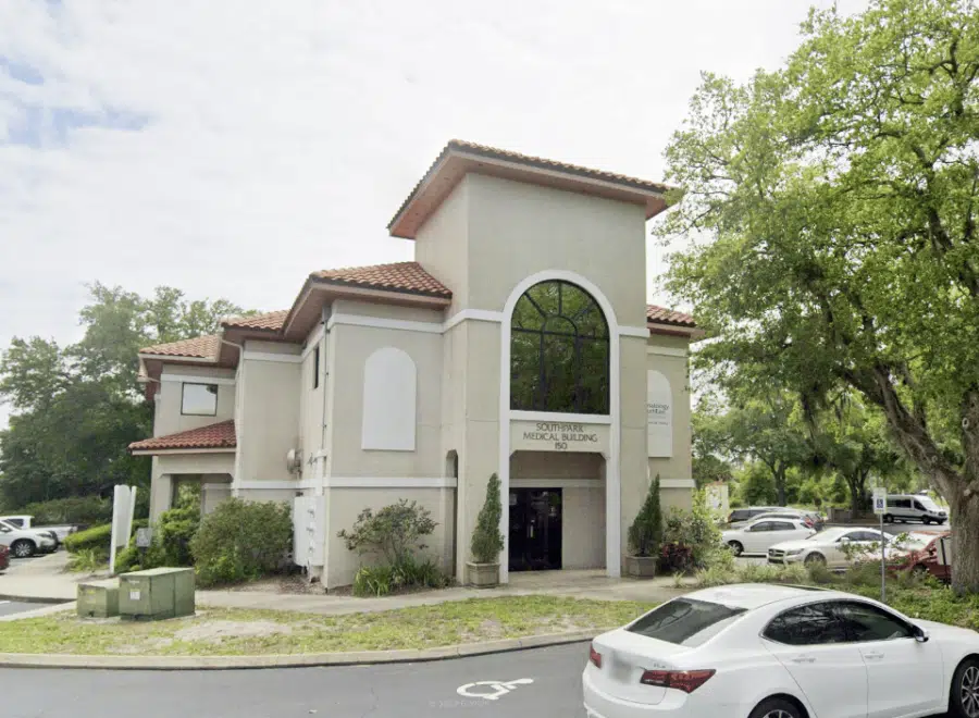 AllerVie Health St. Augustine clinic from the outside. Allergists in St. Augustine, Florida.